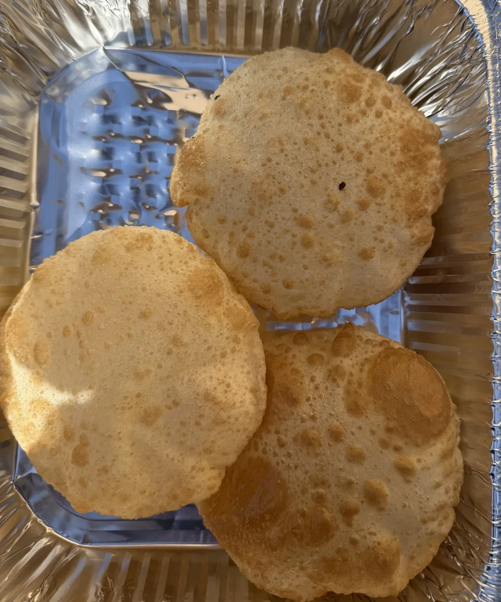 Fresh pooris